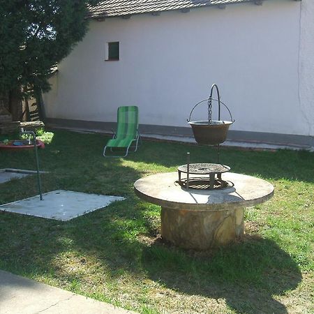 Feherszeker Apartmanok Abádszalók Exterior foto
