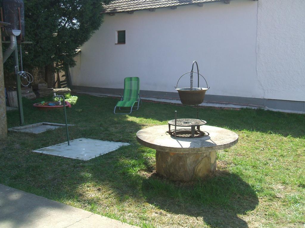 Feherszeker Apartmanok Abádszalók Exterior foto