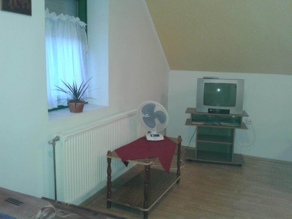 Feherszeker Apartmanok Abádszalók Habitación foto